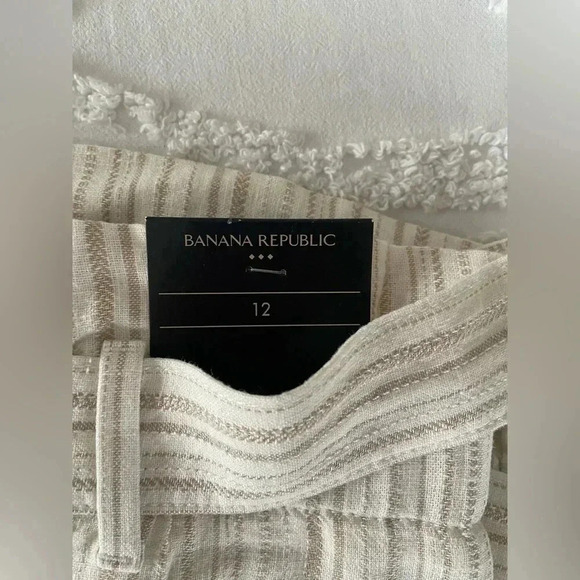 Banana Republic Linen-Blend Paperbag Short - Picture 8 of 13